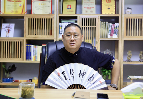 胡小三常务副会长